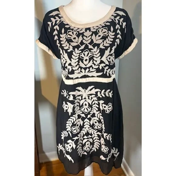 Anthropologie Maeve Black Silk Embroidered Floral Boho Dress Small Coquette